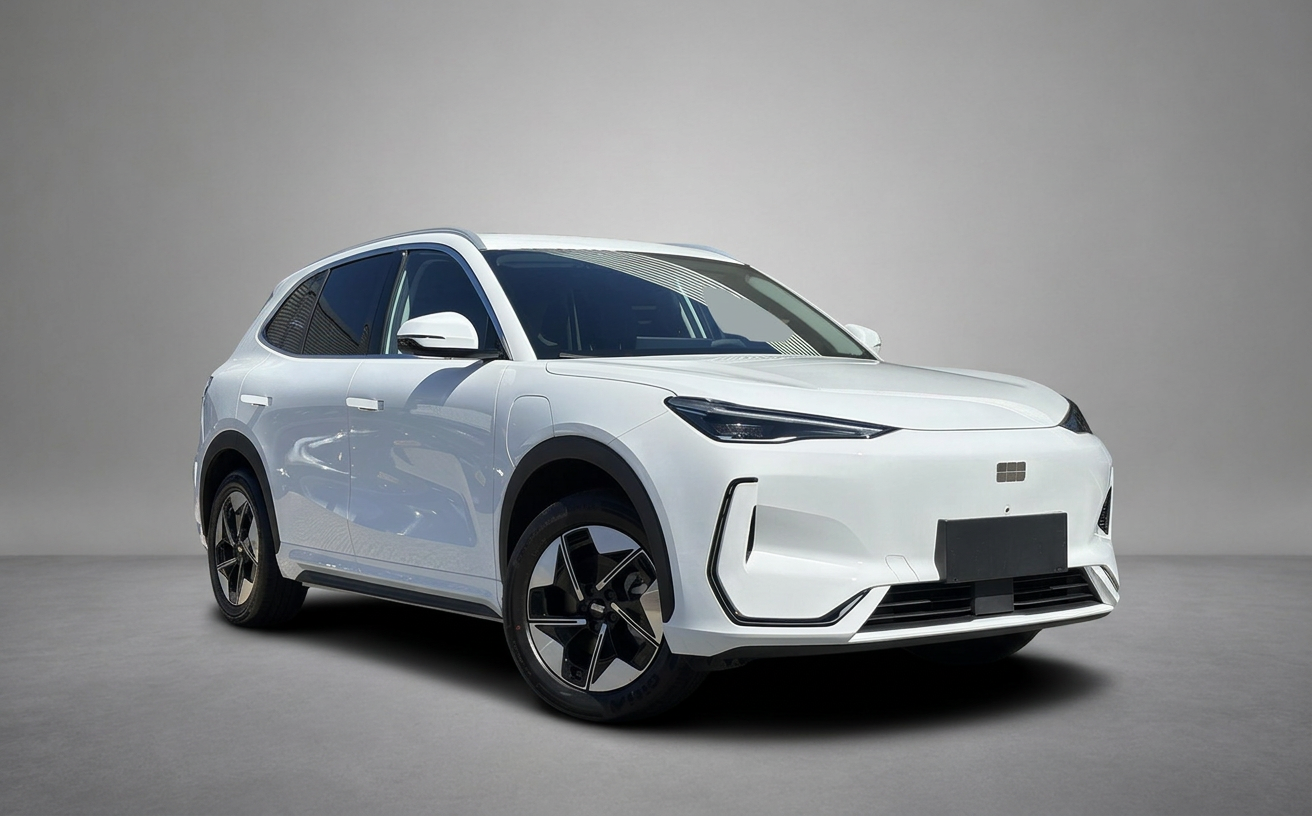 Geely - E5 Pro+ 68 kWh 218 PK | Stoelverwarming & verkoeling | Warmtepo